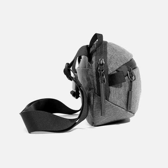 エアー スリングバッグ Aer DAY SLING 3 (21026 / 22026) ショルダーバッグ トラベル コーデュラ バリスティックナイロン メンズ レディース ユニセックス ブラック オリーブ 旅行 3L 斜めがけ シンプル 小さめ (240402)