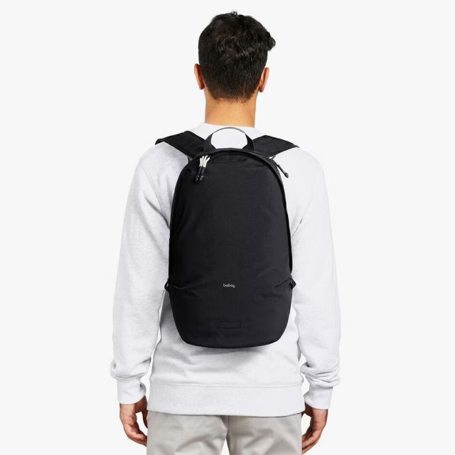 ベルロイ BELLROY LITE DAYPACK 20L BLACK ベルロイ ライト デイパック 軽量 リュック 撥水 ナイロン 20L メンズ レディース 通勤 通学 旅行 トラベルバッグ 自転車対応 ブラック 折りたたみ収納可能 (250904)