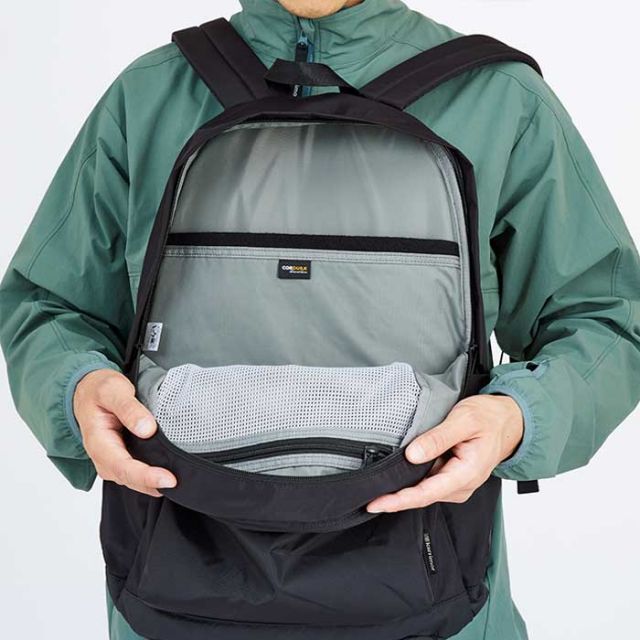 カリマー リュック Karrimor 501175 M daypack 25 デイパック バックパック バッグ レディース メンズ PC パソコンスリーブ タブレット ユニセックス コーデュラ 新生活 通学 通勤 旅行 (240228)