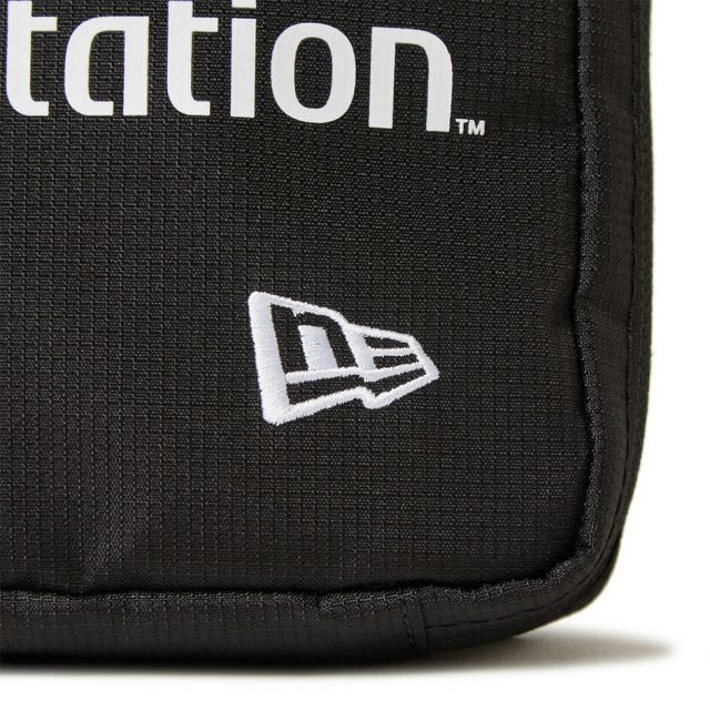 ニューエラ NEW ERA ポーチ マルチポーチ PlayStation 14693287 小物入れ ガジェットケース ブラック 黒 メンズ レディース ユニセックス 収納 コラボ バッグインバッグ