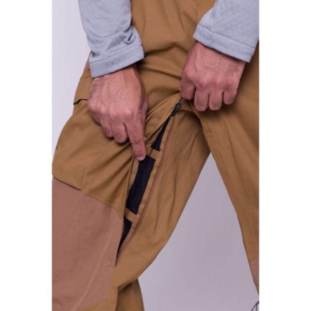 686 ビブパンツ GORE-TEX Stretch Dispatch Bib 24-25モデル 型落ち メンズ スノーボード ゴアテックス ストレッチ 耐久補強 RECCO 正規品  ビブパンツ ディスパッチ ビブ メンズ [231031]