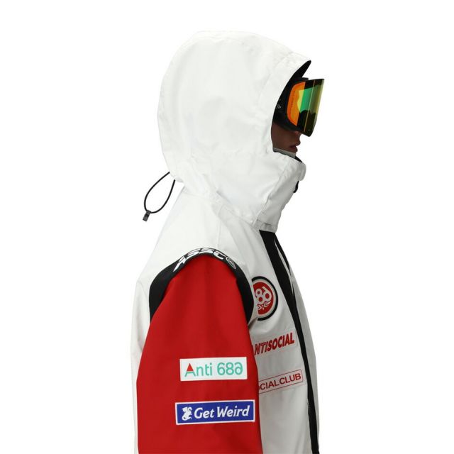 アンチソーシャルクラブ シックスエイトシックス スノーボードウェア 25-26モデル 686 M5WN175 MENS 686 ASSC F1 SHELL ANORAK  MENS ASSC F1 SHELL ANORAK メンズ アノラック ジャケット ANTI SOCIAL SOCIAL CLUB コラボ 10K防水 10K透湿 (251020)