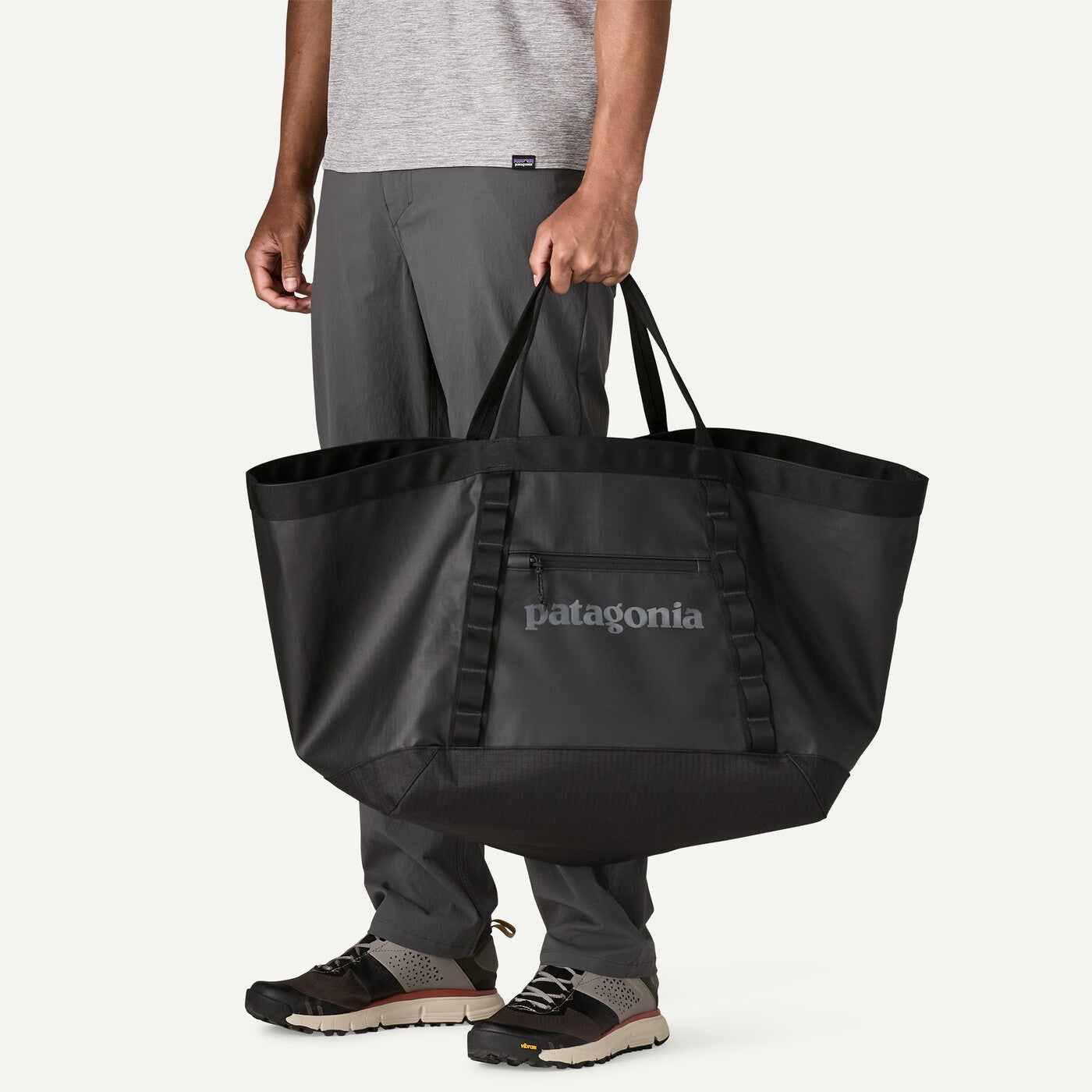 patagonia Black Hole Gear Tote ブラックホール・ギア・トート 61L  [BLK] 49276 (PATAGONIA24003-BLK)