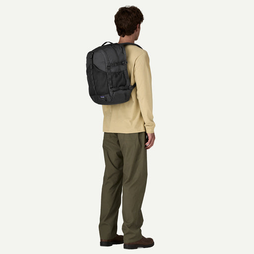 patagonia 47929 レフュジオ・デイパック 30L (PATAGONIA25046)