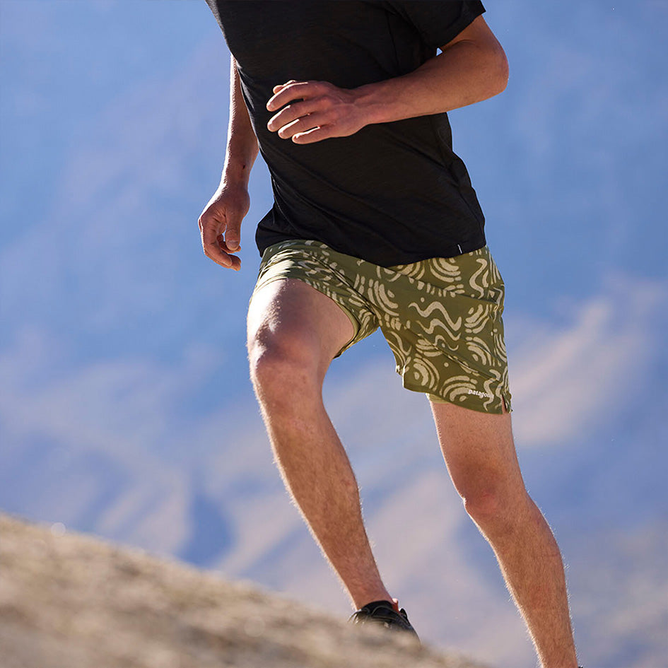 patagonia 57595 メンズ・マルチ・トレイルズ・ショーツ ６インチ (PATAGONIA26010)