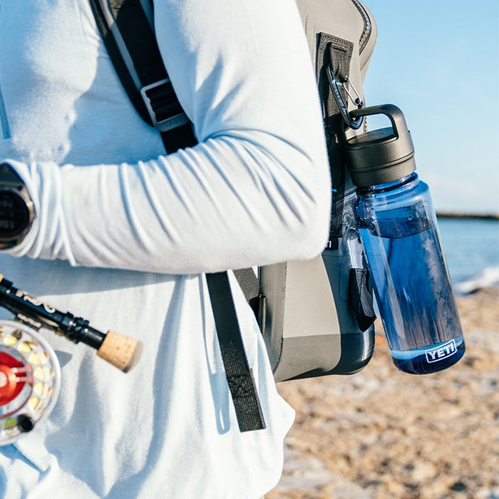 YETI イエティ ヨンダー 25oz 750ml ウォーターボトル / NAVY (YETI26013)