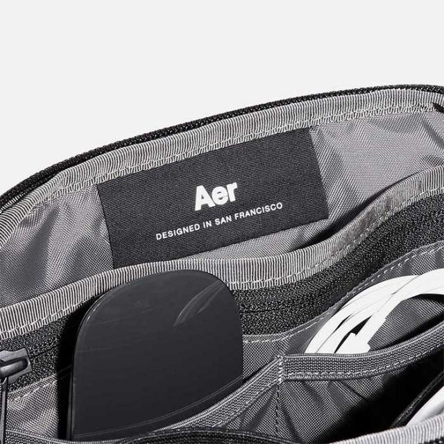 エアー ポーチ Aer [ 21028/ 22028/ 25028 ] SLIM POUCH スリムポーチ 小物ケースポーチ トラベル 収納ケース ケース オーガナイザー ビジネス 旅行 おしゃれ