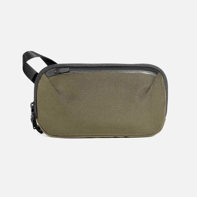 エアー ポーチ Aer [ 21028/ 22028/ 25028 ] SLIM POUCH スリムポーチ 小物ケースポーチ トラベル 収納ケース ケース オーガナイザー ビジネス 旅行 おしゃれ