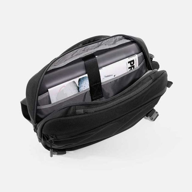 エアー トラベル スリング Aer 21013 TRAVEL SLING 2  (010 BLK) ショルダーバッグ ショルダー ワンショルダー ボディバッグ ビジネス 旅行 通勤  (240402)