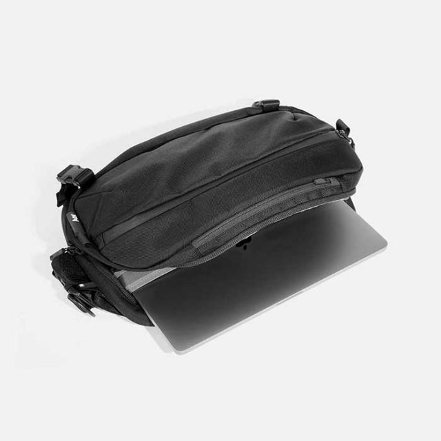 エアー トラベル スリング Aer 21013 TRAVEL SLING 2  (010 BLK) ショルダーバッグ ショルダー ワンショルダー ボディバッグ ビジネス 旅行 通勤  (240402)