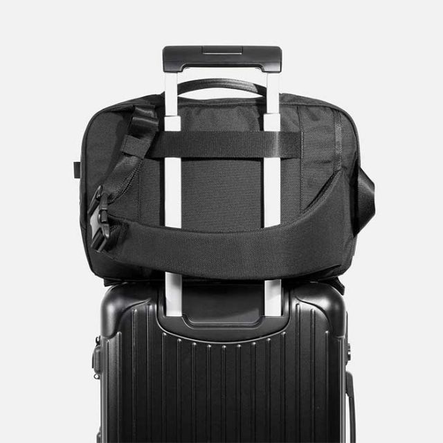 エアー トラベル スリング Aer 21013 TRAVEL SLING 2  (010 BLK) ショルダーバッグ ショルダー ワンショルダー ボディバッグ ビジネス 旅行 通勤  (240402)