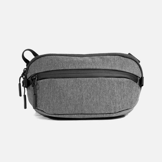 エアー スリングバッグ Aer DAY SLING 3  (21026 / 22026) ショルダーバッグ トラベル コーデュラ バリスティックナイロン メンズ レディース ユニセックス ブラック オリーブ 旅行 3L 斜めがけ シンプル 小さめ (240402)