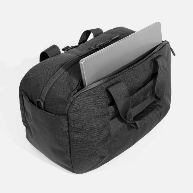 AER 21048/22048 TRAVEL WEEKENDER