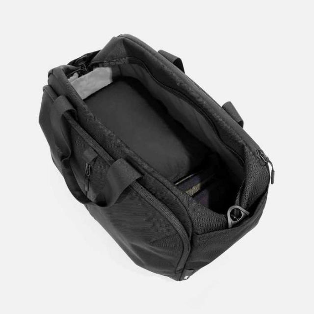 AER 21048/22048 TRAVEL WEEKENDER