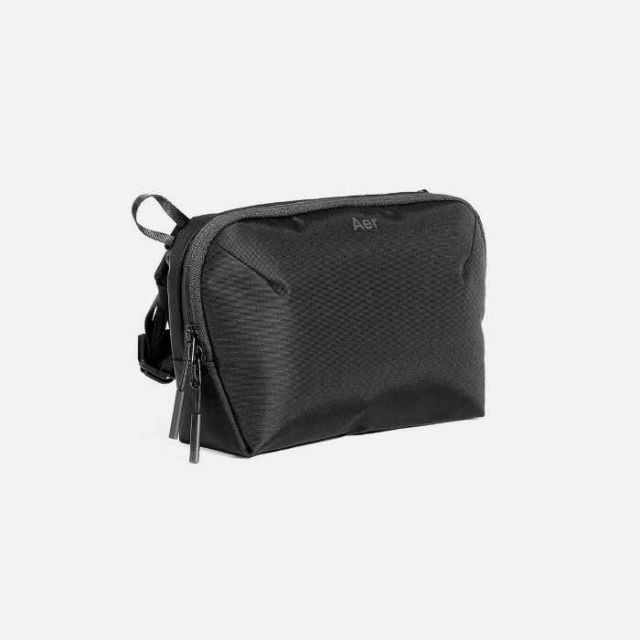 エアー スリングバッグ AER (61003) PRO SLING BLK ボディバッグ ショルダー 横型 レジャー メンズ レディースバッグ 小さい 小さめ 軽量 軽い 斜めがけ  (240402)