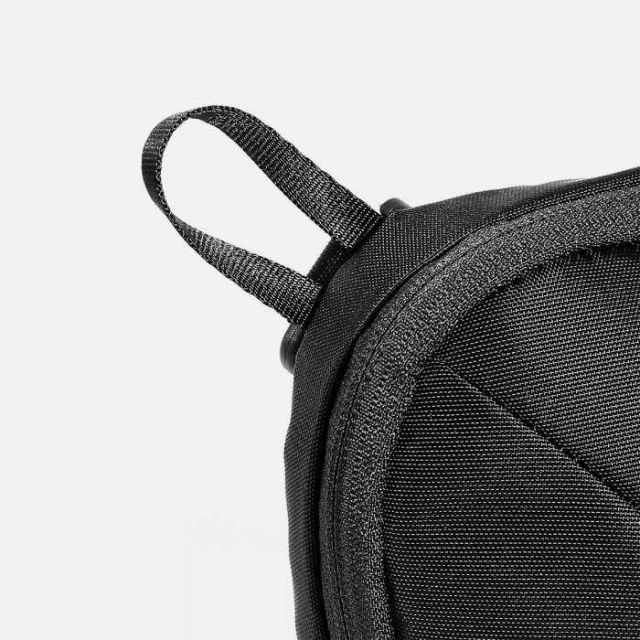 エアー スリングバッグ AER (61003) PRO SLING BLK ボディバッグ ショルダー 横型 レジャー メンズ レディースバッグ 小さい 小さめ 軽量 軽い 斜めがけ  (240402)