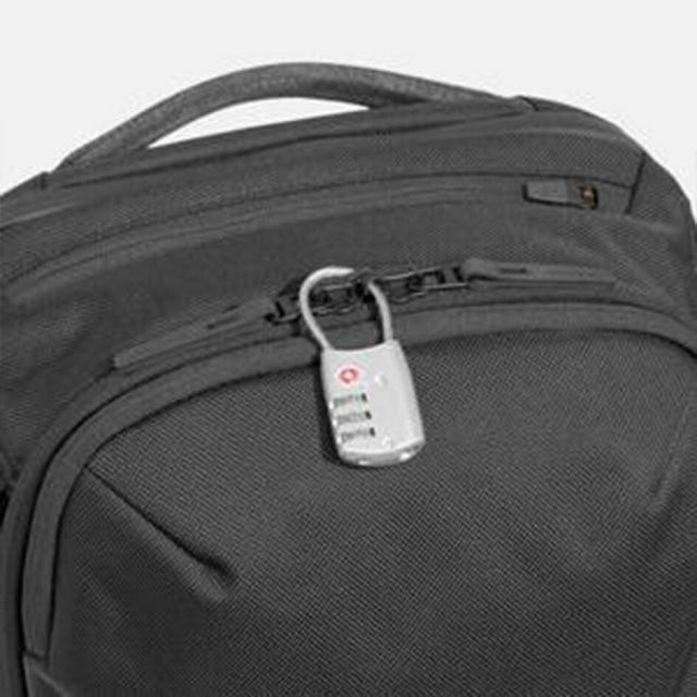 エアー トラベルパック4 28L AER-21070 バックパック リュック 機内持ち込み 旅行 通勤 撥水 多機能 Aer Travel Pack 4 28L