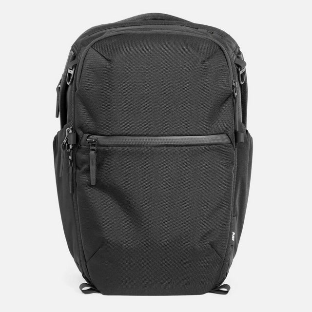 エアー トラベルパック4 28L AER-21070 バックパック リュック 機内持ち込み 旅行 通勤 撥水 多機能 Aer Travel Pack 4 28L