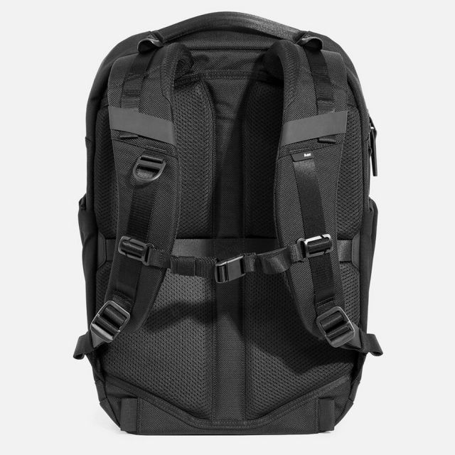 エアー トラベルパック4 28L AER-21070 バックパック リュック 機内持ち込み 旅行 通勤 撥水 多機能 Aer Travel Pack 4 28L