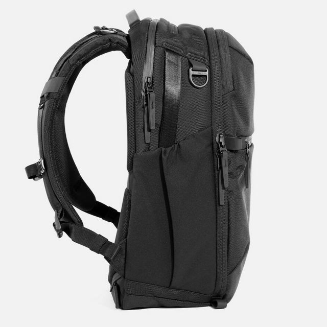 エアー トラベルパック4 28L AER-21070 バックパック リュック 機内持ち込み 旅行 通勤 撥水 多機能 Aer Travel Pack 4 28L