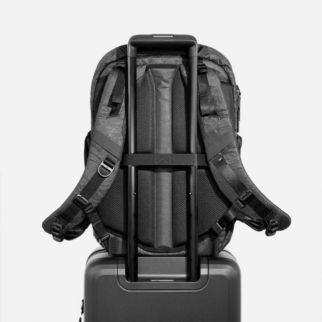 エアー バックパック リュック Aer AER-28070 Travel Pack 4 28L Ultra 機内持ち込み 16インチPC収納 Ultra400X 撥水 メンズ レディース ユニセックス 出張 旅行 トラベル ビジネス プレゼント ギフト