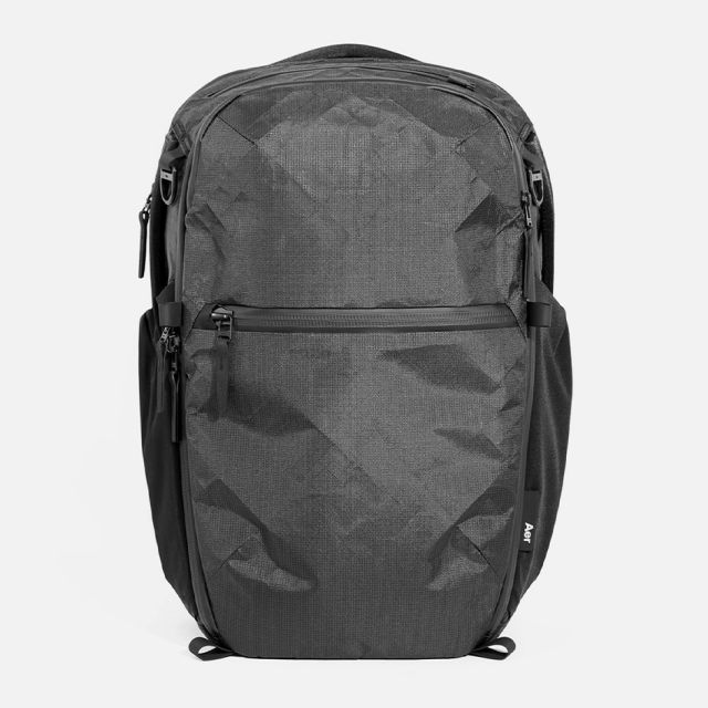 エアー バックパック リュック Aer AER-28070 Travel Pack 4 28L Ultra 機内持ち込み 16インチPC収納 Ultra400X 撥水 メンズ レディース ユニセックス 出張 旅行 トラベル ビジネス プレゼント ギフト