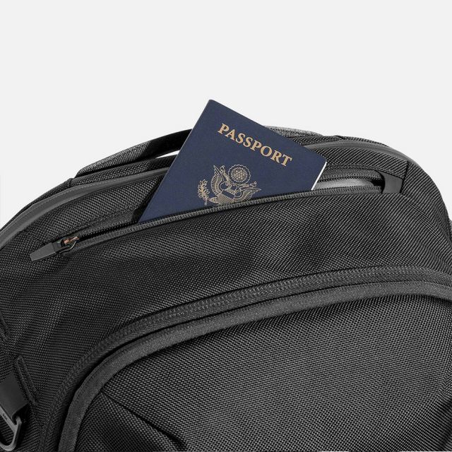 エアー トラベルパック4 35L AER Travel Pack 4 リュック バックパック メンズ ビジネス 出張 PC収納 大容量 撥水 耐久 通勤 旅行 21071 TRAVEL PACK 4 35L  BLK Q