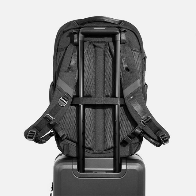 エアー トラベルパック4 35L AER Travel Pack 4 リュック バックパック メンズ ビジネス 出張 PC収納 大容量 撥水 耐久 通勤 旅行 21071 TRAVEL PACK 4 35L  BLK Q