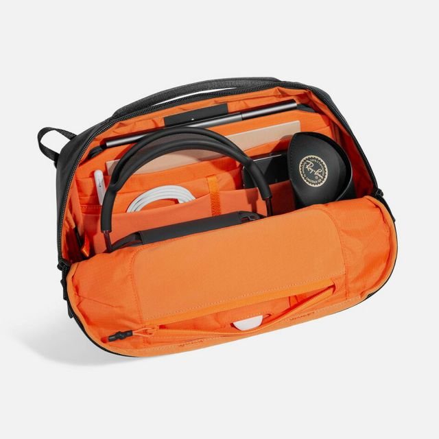 エアー デイスリング4マックス X-Pac AER-29074 スリングバッグ ボディバッグ 6L 防水性 タブレット収納 軽量 日常 旅行 Aer Day Sling 4 Max X-Pac