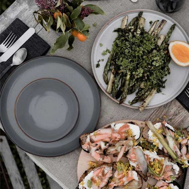 ベアボーンズ ギフトセット 食器 Royalty Tableware Set プレゼント ギフト ロイヤリティテーブルウェアセット 皿 マグカップ ボウル キャンプ アウトドア Barebones Living