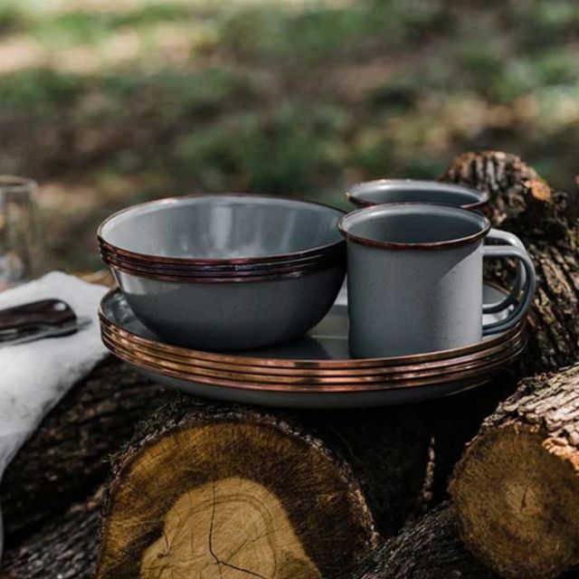 ベアボーンズ ギフトセット 食器 Royalty Tableware Set プレゼント ギフト ロイヤリティテーブルウェアセット 皿 マグカップ ボウル キャンプ アウトドア Barebones Living