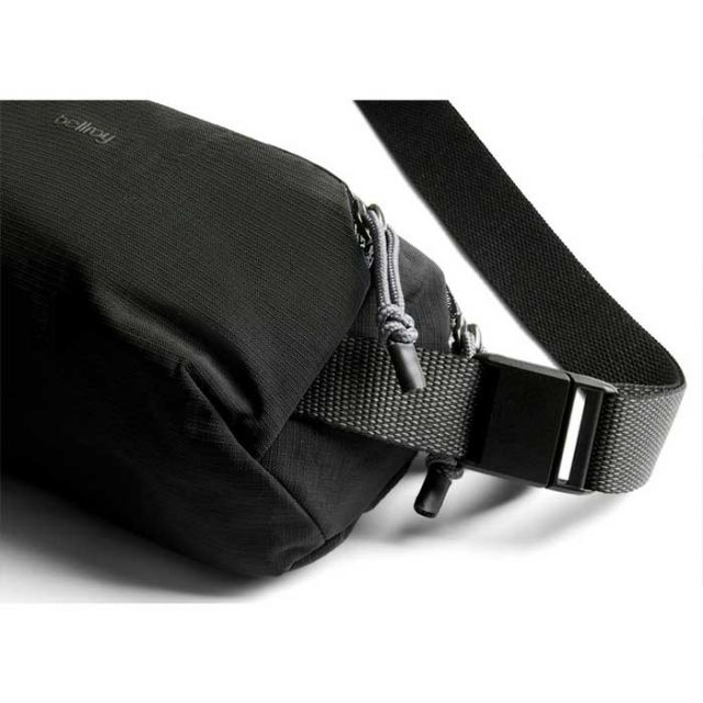 ベルロイ ボディバッグ ウエストバッグ ウエストポーチ ショルダーバッグ 斜めがけバッグ BELLROY Venture Ready Sling 2.5L メンズ レディース ユニセックス ブラック シンプル 軽量 (240830)