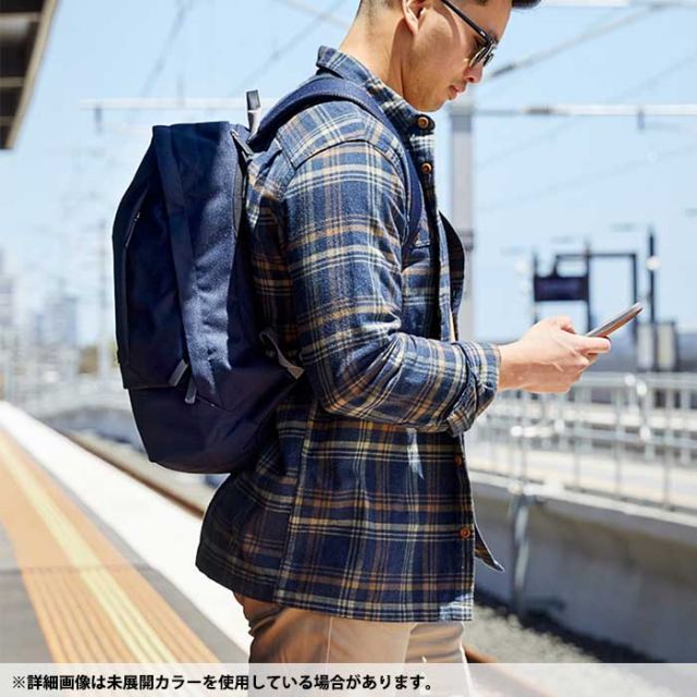ベルロイ バックパック リュック デイパック 20L BELLROY Classic Backpack クラシック PC収納 タブレットポケット ブラック メンズ レディース ユニセックス (241114)