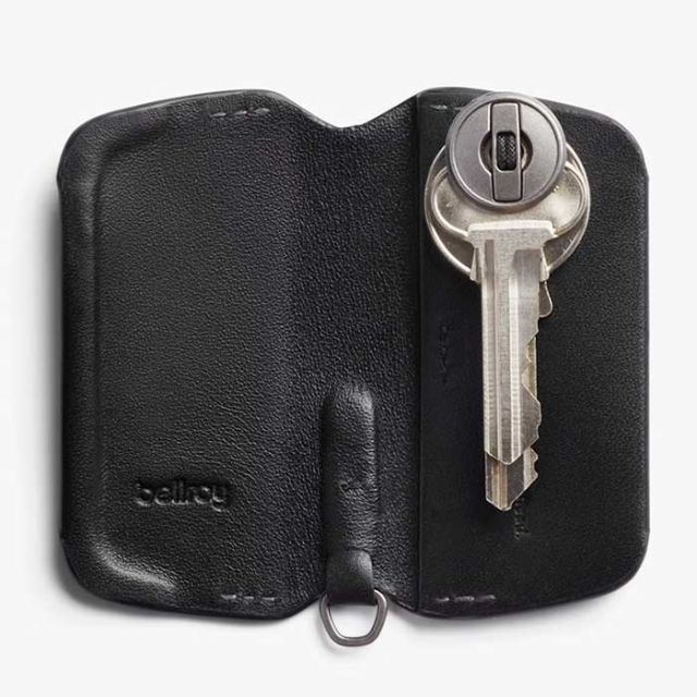 ベルロイ キーケース BELLROY Key Cover メンズ レディース 革 レザー ユニセックス ブラウン スマートキー キーカバー 薄型 車 キーリング キーホルダー 鍵 小さい 小さめ (240830)