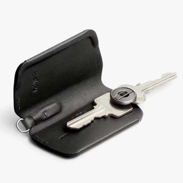 ベルロイ キーケース BELLROY Key Cover メンズ レディース 革 レザー ユニセックス ブラウン スマートキー キーカバー 薄型 車 キーリング キーホルダー 鍵 小さい 小さめ (240830)