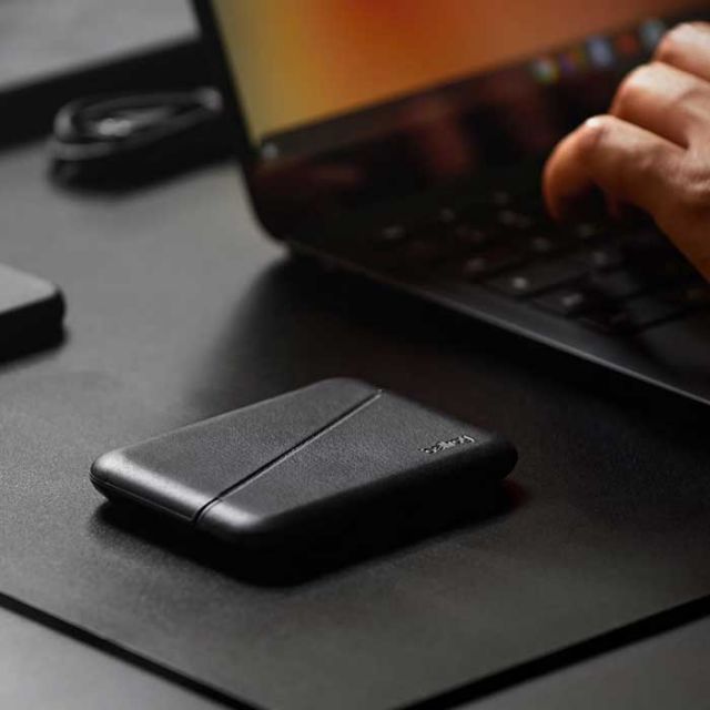 ベルロイ 財布 カードケース BELLROY Flip Case ブラック レザー 皮 ハードシェル メンズ レディース ユニセックス RFID プレゼント ギフト (240830)