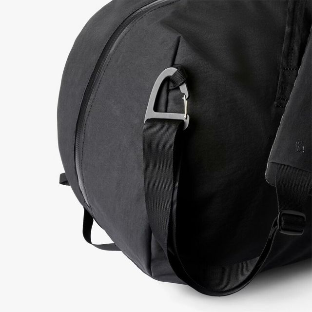 ベルロイ BELLROY VENTURE DUFFEL 55L BLACK ベルロイ ベンチャーダッフル ボストンバッグ 大容量 軽量 防水 旅行 出張 ジムバッグ メンズ レディース ユニセックス ブラック 3WAY リサイクルナイロン素材 (250904)