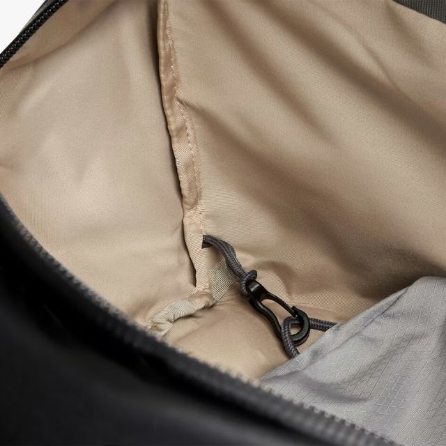 ベルロイ BELLROY VENTURE DUFFEL 55L BLACK ベルロイ ベンチャーダッフル ボストンバッグ 大容量 軽量 防水 旅行 出張 ジムバッグ メンズ レディース ユニセックス ブラック 3WAY リサイクルナイロン素材 (250904)