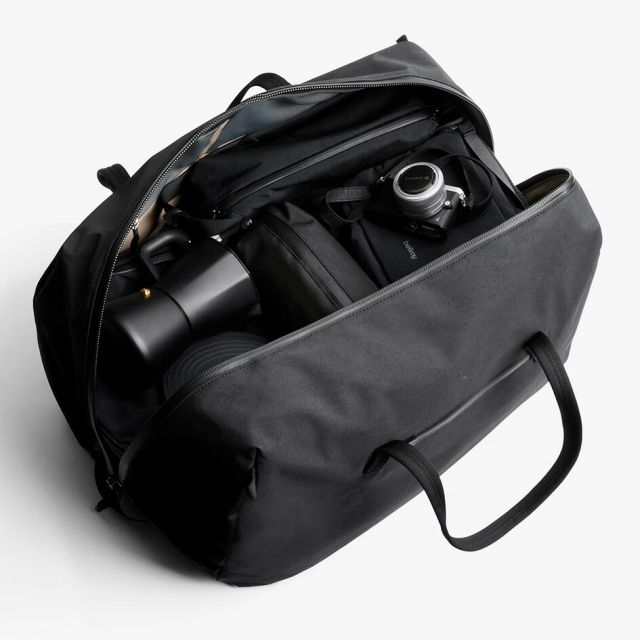 ベルロイ BELLROY VENTURE DUFFEL 55L BLACK ベルロイ ベンチャーダッフル ボストンバッグ 大容量 軽量 防水 旅行 出張 ジムバッグ メンズ レディース ユニセックス ブラック 3WAY リサイクルナイロン素材 (250904)