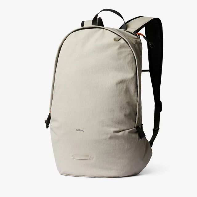 ベルロイ BELLROY LITE DAYPACK 20L BLACK ベルロイ ライト デイパック 軽量 リュック 撥水 ナイロン 20L メンズ レディース 通勤 通学 旅行 トラベルバッグ 自転車対応 ブラック 折りたたみ収納可能 (250904)