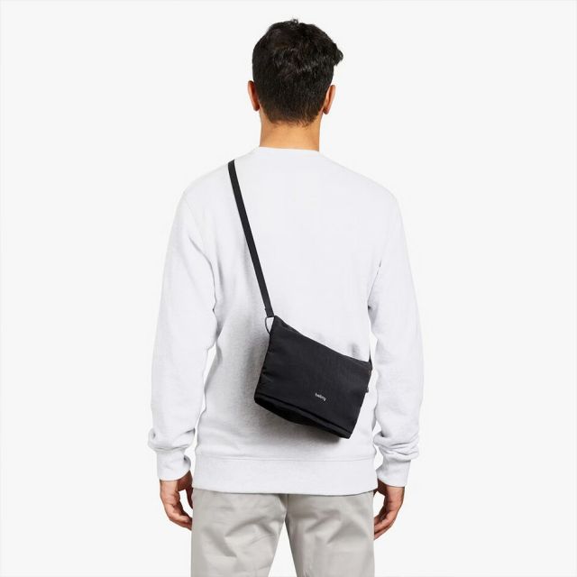 ベルロイ BELLROY LITE SACOCHE 3.5L BLK ベルロイ ライト サコッシュ ショルダーバッグ ミニバッグ 斜めがけ 超軽量 撥水 ナイロン メンズ レディース ユニセックス 旅行 散策 サステナブル ブラック メール便 (250904)