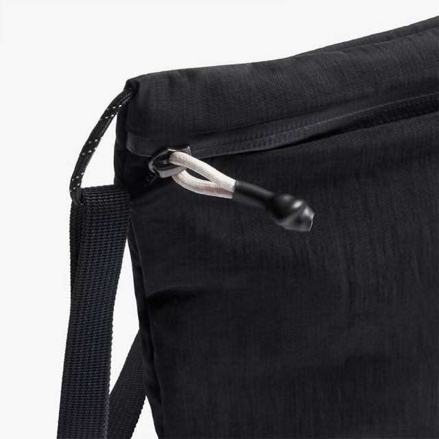 ベルロイ BELLROY LITE SACOCHE 3.5L BLK ベルロイ ライト サコッシュ ショルダーバッグ ミニバッグ 斜めがけ 超軽量 撥水 ナイロン メンズ レディース ユニセックス 旅行 散策 サステナブル ブラック メール便 (250904)