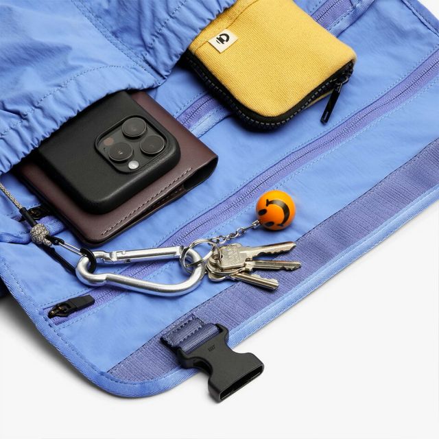 ベルロイ BELLROY CINCH MESSENGER BAG  ベルロイ シンチ メッセンジャー ショルダーバッグ 軽量 防水 撥水 リサイクル素材 ノートPC収納 14インチ対応 クロスボディ 通勤 通学 メンズ レディース 通勤 カフェワーク (250904)