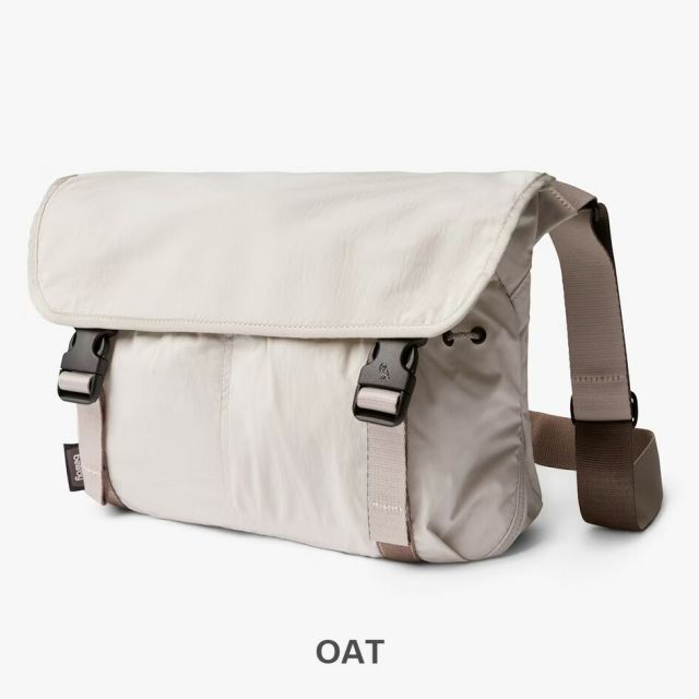 ベルロイ BELLROY CINCH MESSENGER BAG  ベルロイ シンチ メッセンジャー ショルダーバッグ 軽量 防水 撥水 リサイクル素材 ノートPC収納 14インチ対応 クロスボディ 通勤 通学 メンズ レディース 通勤 カフェワーク (250904)