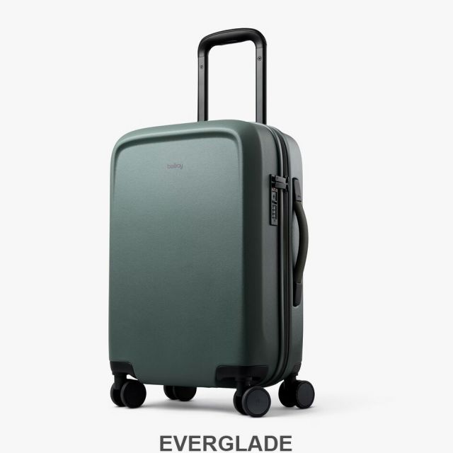 ベルロイ BELLROY TRANSIT CARRY ON ベルロイ トランジット キャリーオン キャリーバッグ スーツケース 機内持ち込み ハードシェル 41L 静音キャスター 耐久性 軽量 旅行 出張 TSAロック (250904)