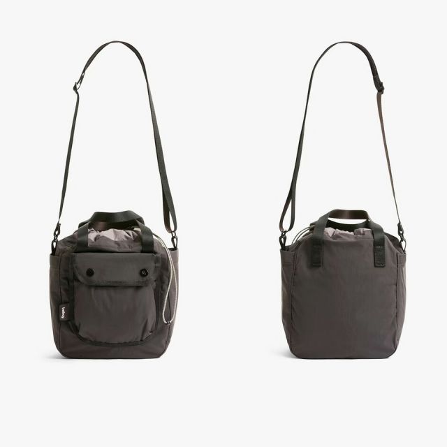 ベルロイ BELLROY CINCH BUCKET BAG ベルロイ シンチ バケットバッグ ショルダー 斜めがけ トート 手持ち 3WAY 軽量 撥水 防水 リサイクルナイロン レディース メンズ ユニセックス コンパクト 旅行 トラベル (250904)