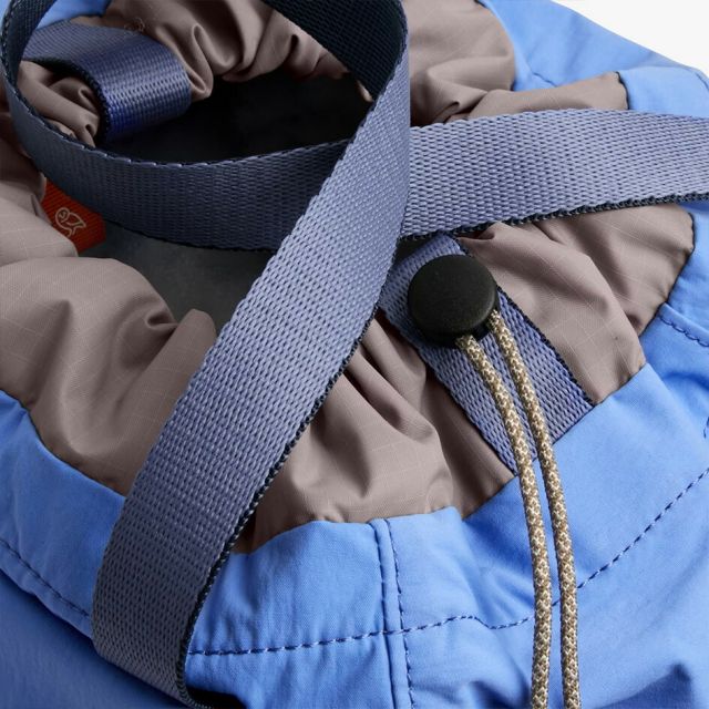 ベルロイ BELLROY CINCH BUCKET BAG ベルロイ シンチ バケットバッグ ショルダー 斜めがけ トート 手持ち 3WAY 軽量 撥水 防水 リサイクルナイロン レディース メンズ ユニセックス コンパクト 旅行 トラベル (250904)
