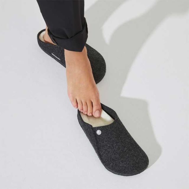 BIRKENSTOCK ZARMATT SHEARLING