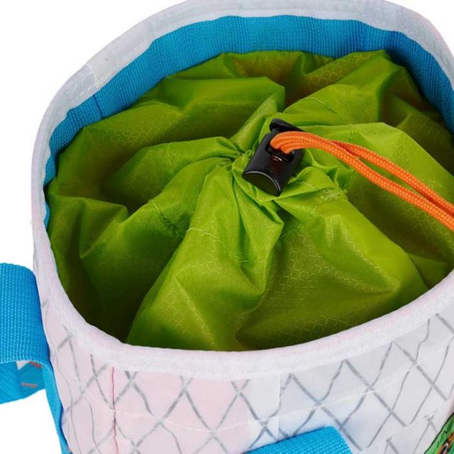 ブレインデッド ミニバッグ BRAIN DEAD B00003767 EQUIPMENT CINCHED CHALK BAG エキップメント シンチド チョークバッグ メンズ レディース ユニセックス ホワイト トート (240326)