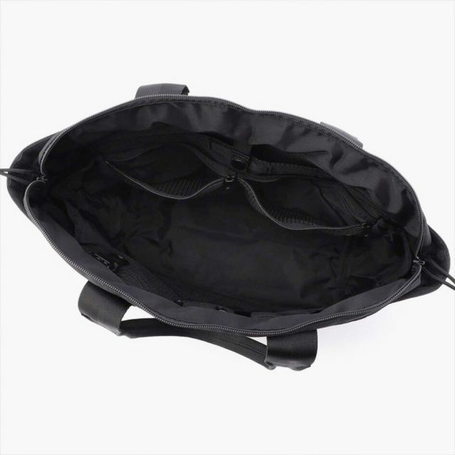 ブリーフィング トートバッグ ビジネスバッグ スマート収納 ミニマルトート ミニマルデザイン PCスリーブ付き BRIEFING DISCRETE TOTE SM MW GENII BRA233T25 ブラック 多彩なポケット (250912)